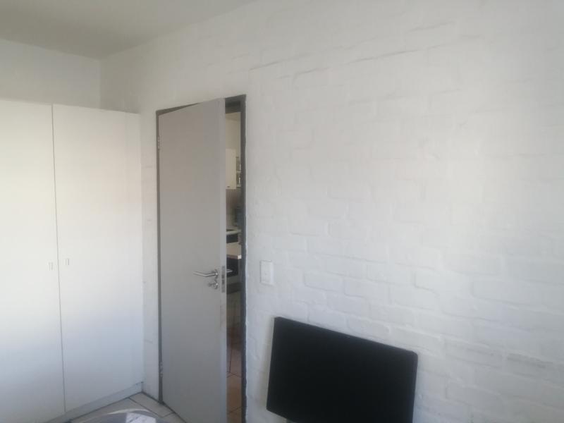 To Let 2 Bedroom Property for Rent in Brooklyn Western Cape